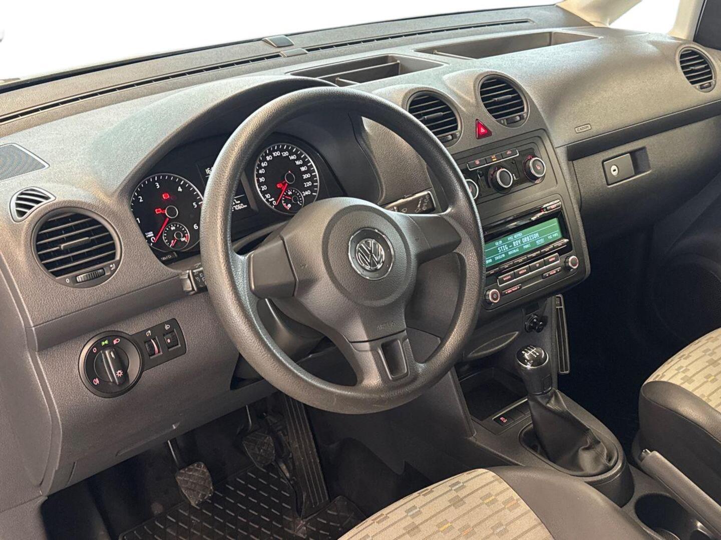 VOLKSWAGEN Caddy 2014
