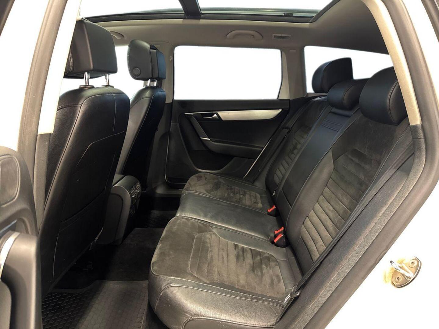 VOLKSWAGEN Passat 2014