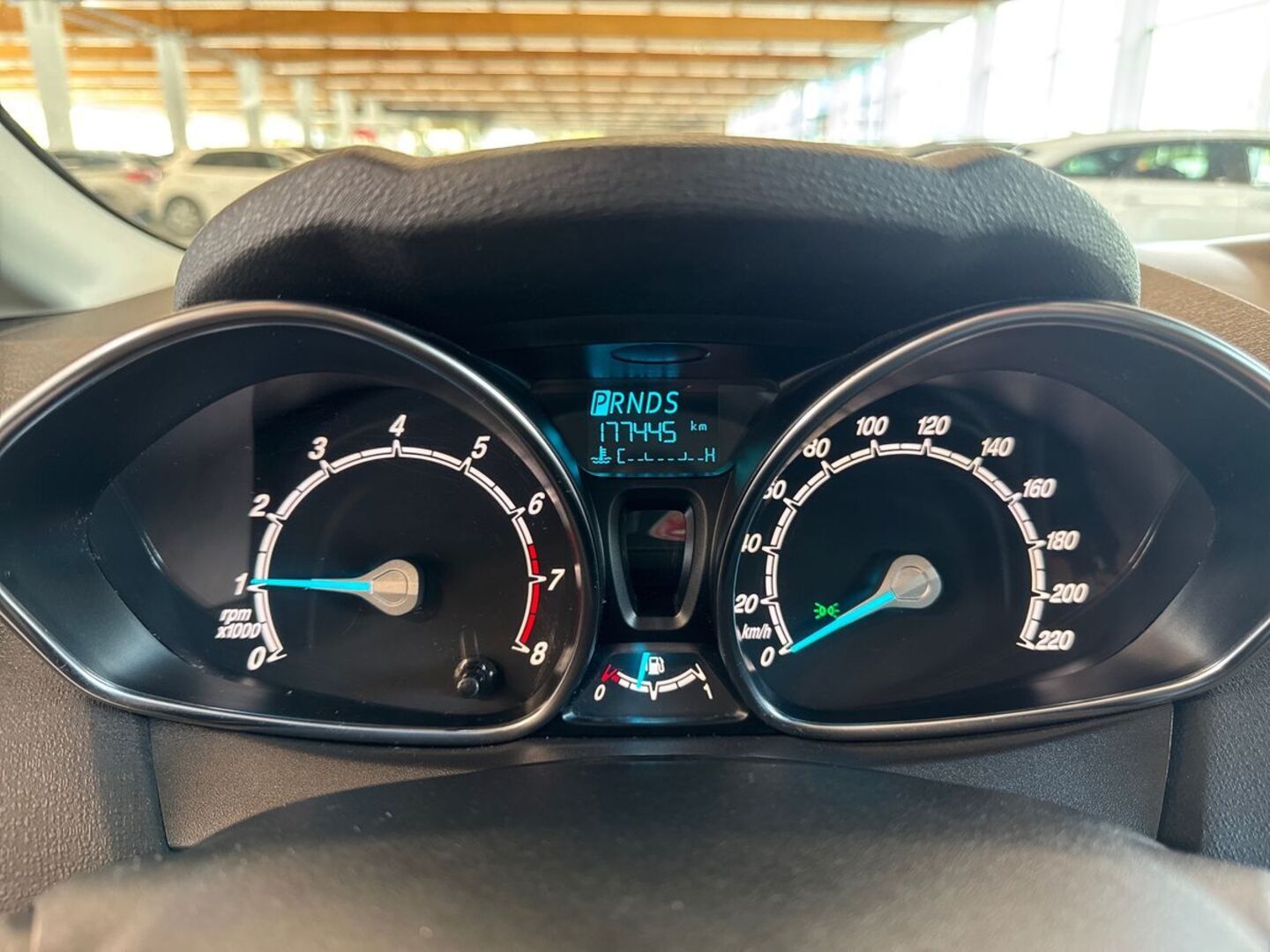 FORD Fiesta 15