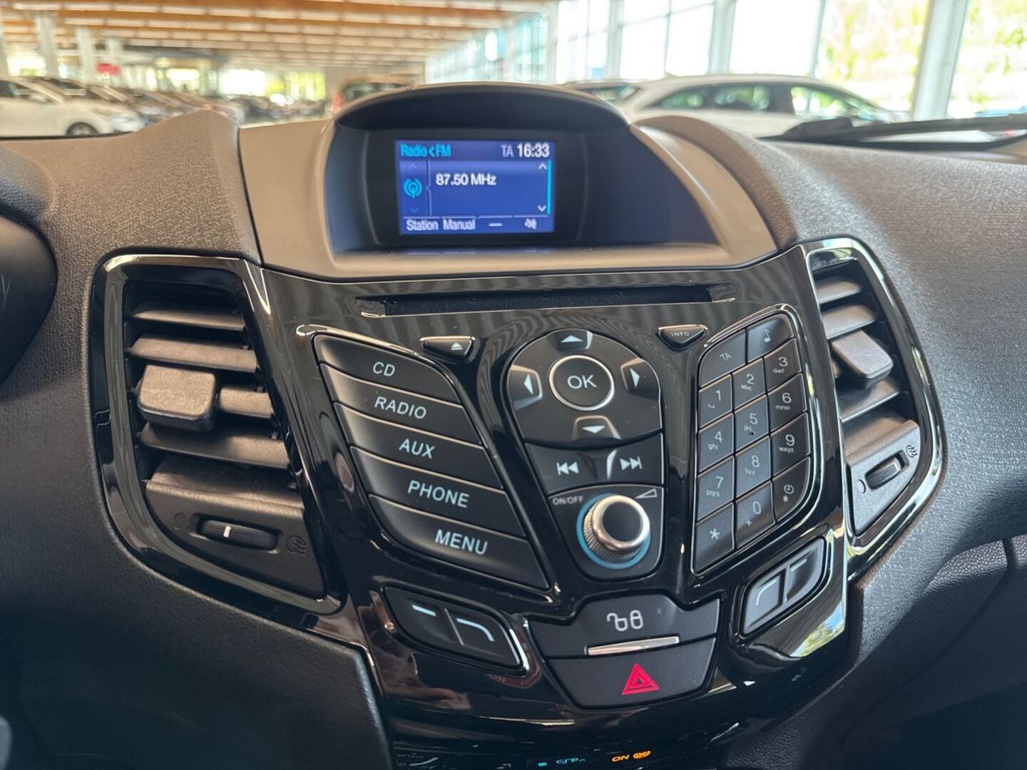 FORD Fiesta 17