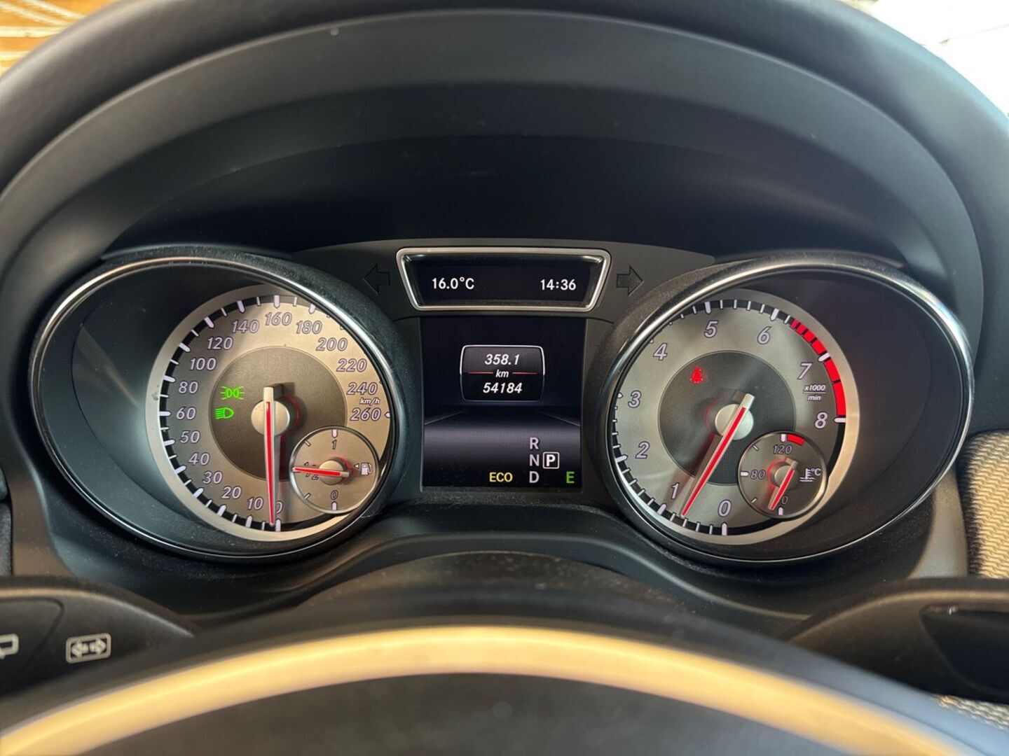 MERCEDES-BENZ GLA 2014