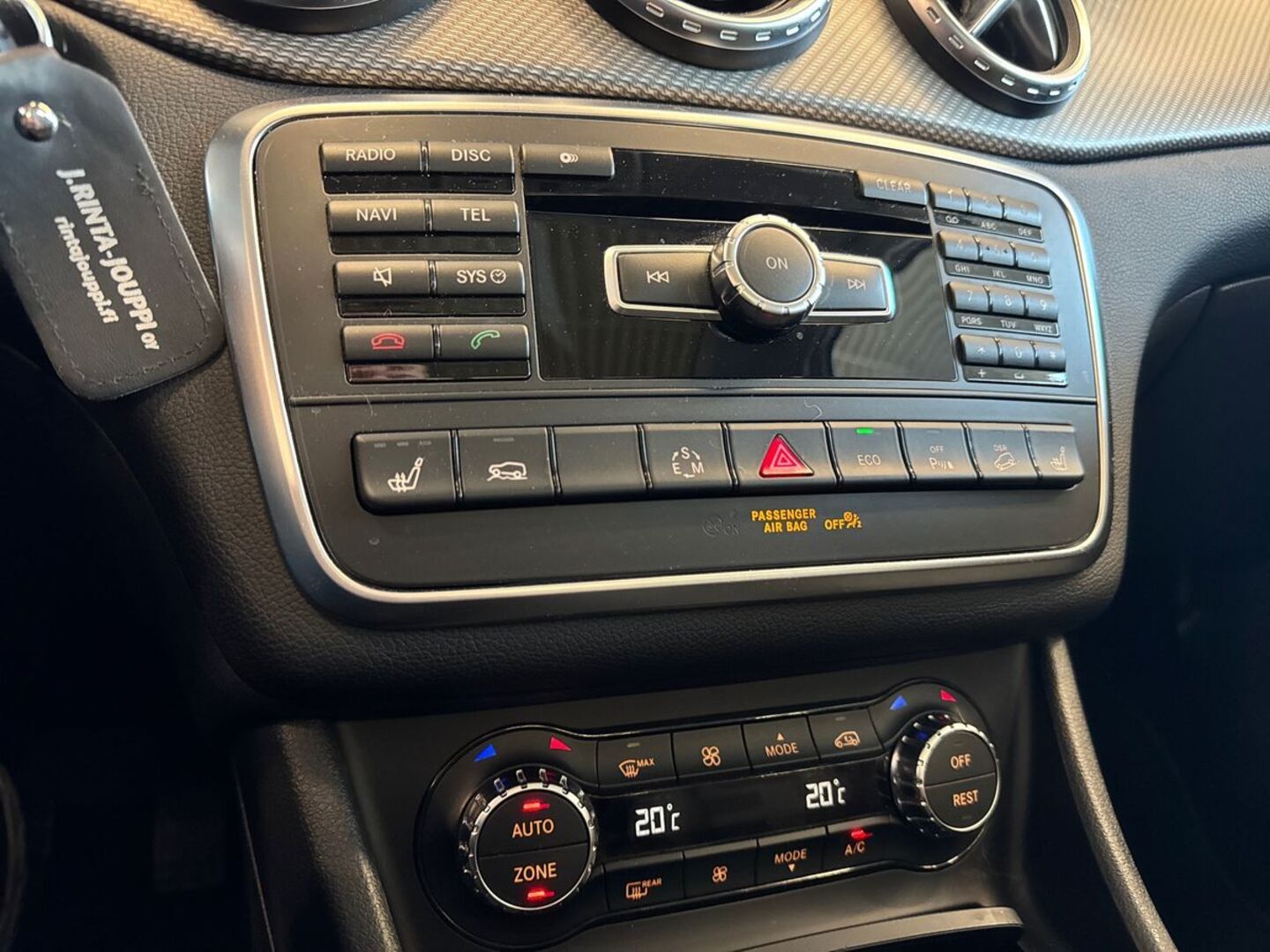 MERCEDES-BENZ GLA 2014