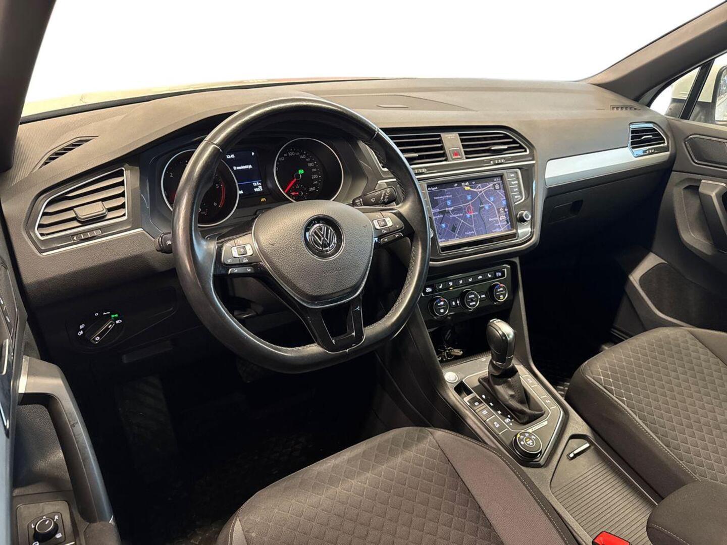 VOLKSWAGEN Tiguan 2017