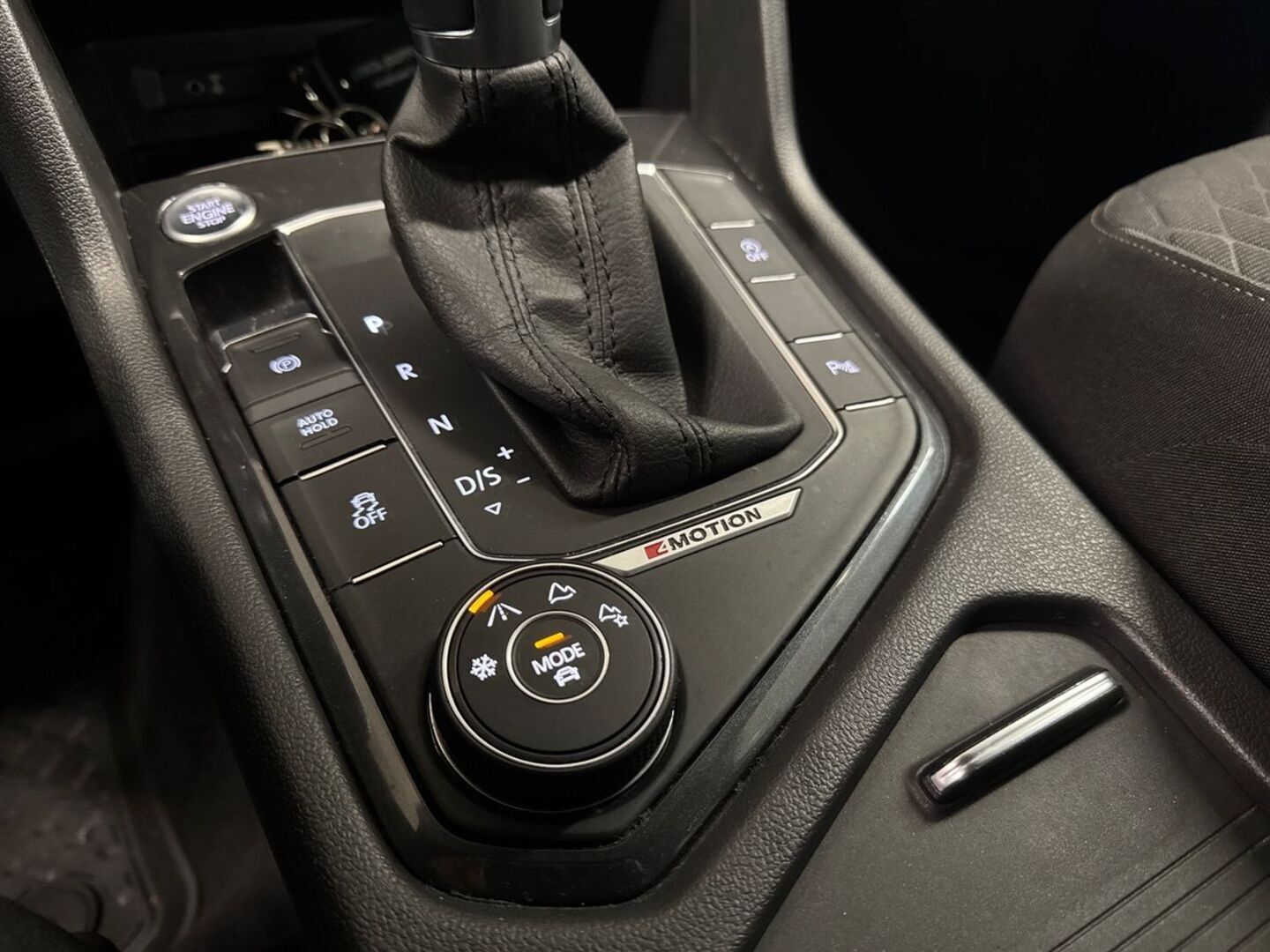 VOLKSWAGEN Tiguan 2017