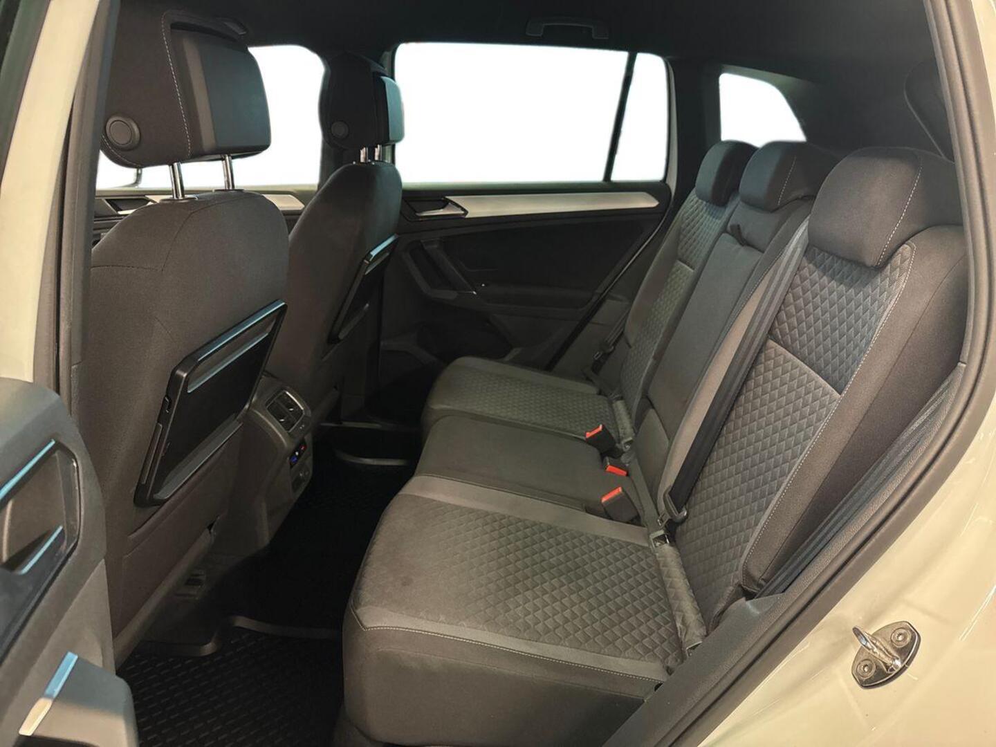 VOLKSWAGEN Tiguan 2017