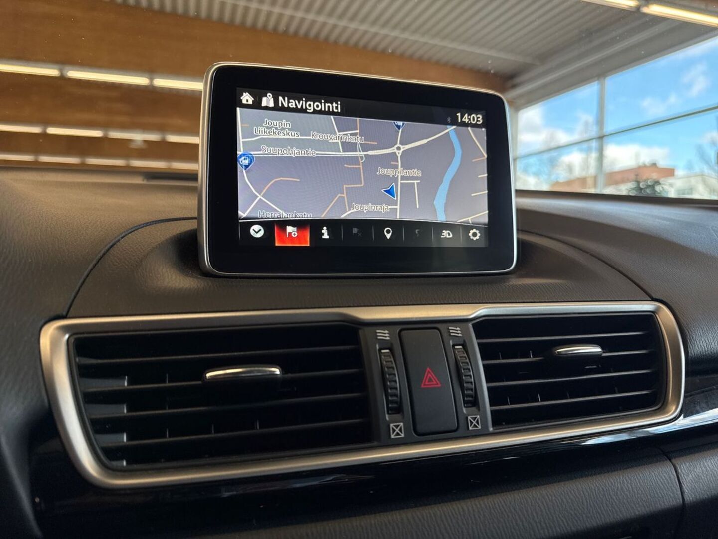 MAZDA 3 2014