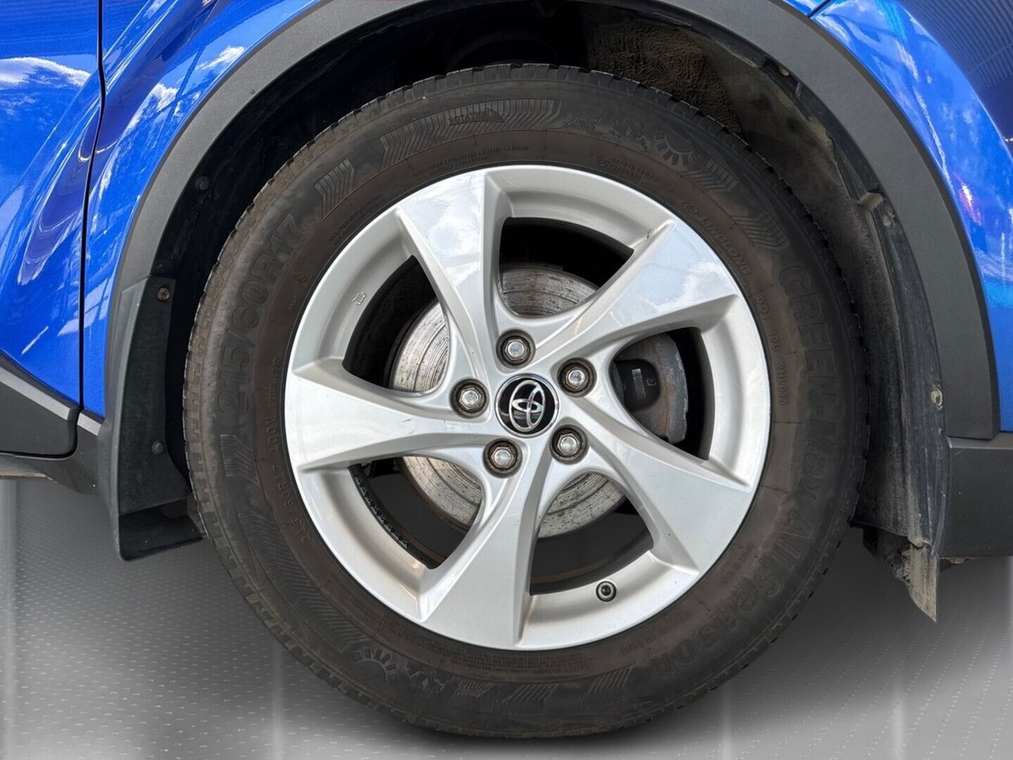 TOYOTA C-HR 2017