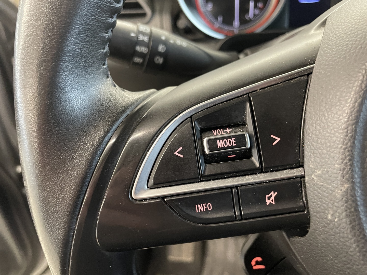 SUZUKI Swift 2020