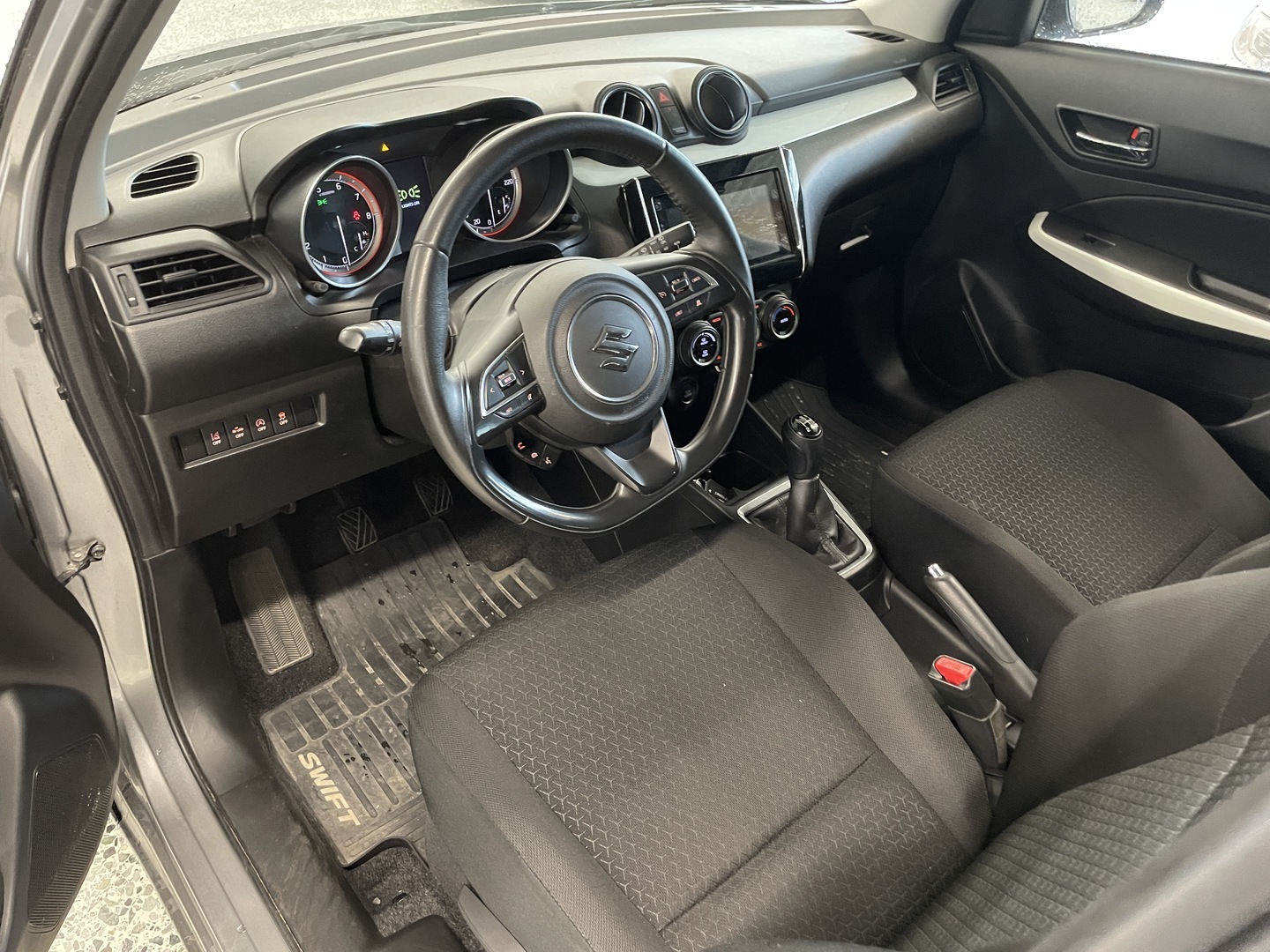 SUZUKI Swift 2020
