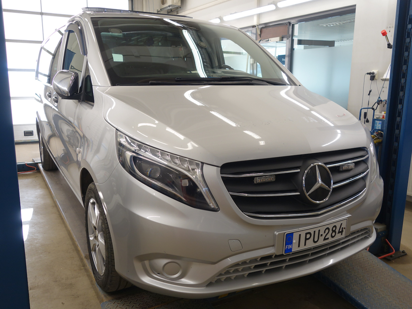 MERCEDES-BENZ Vito 2023
