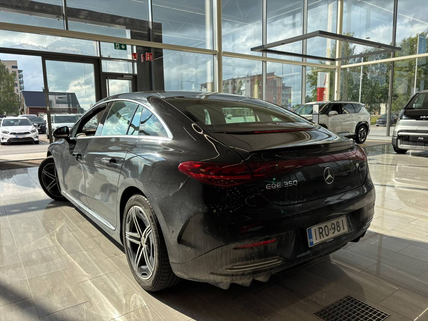 MERCEDES-BENZ EQE 2023