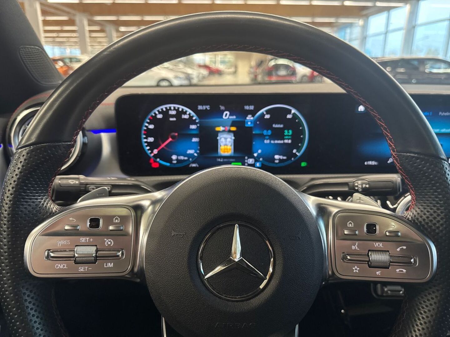 MERCEDES-BENZ CLA 18