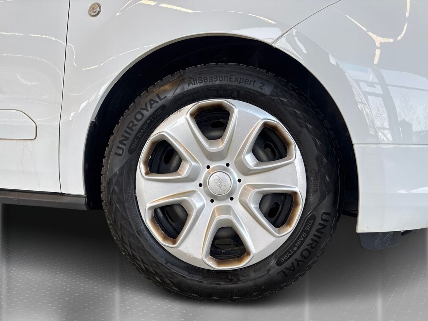 FORD Tourneo Courier 2020