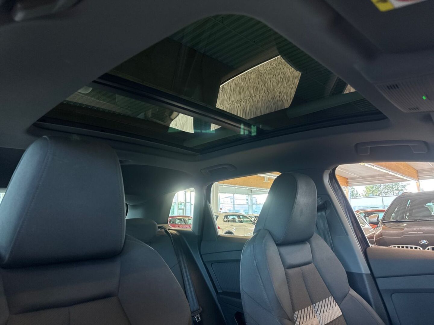 AUDI Q4 e-tron 21