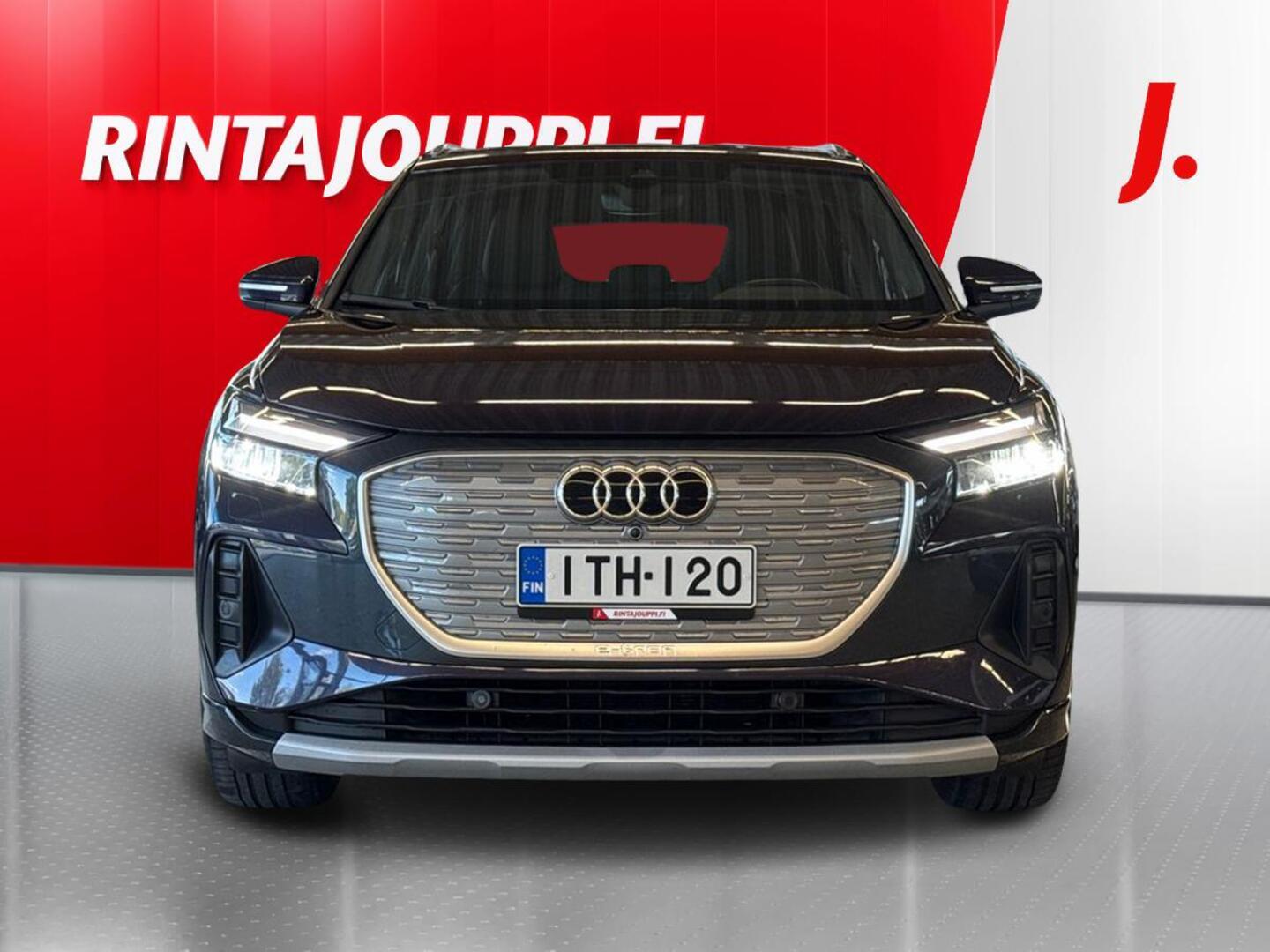 AUDI Q4 e-tron 3