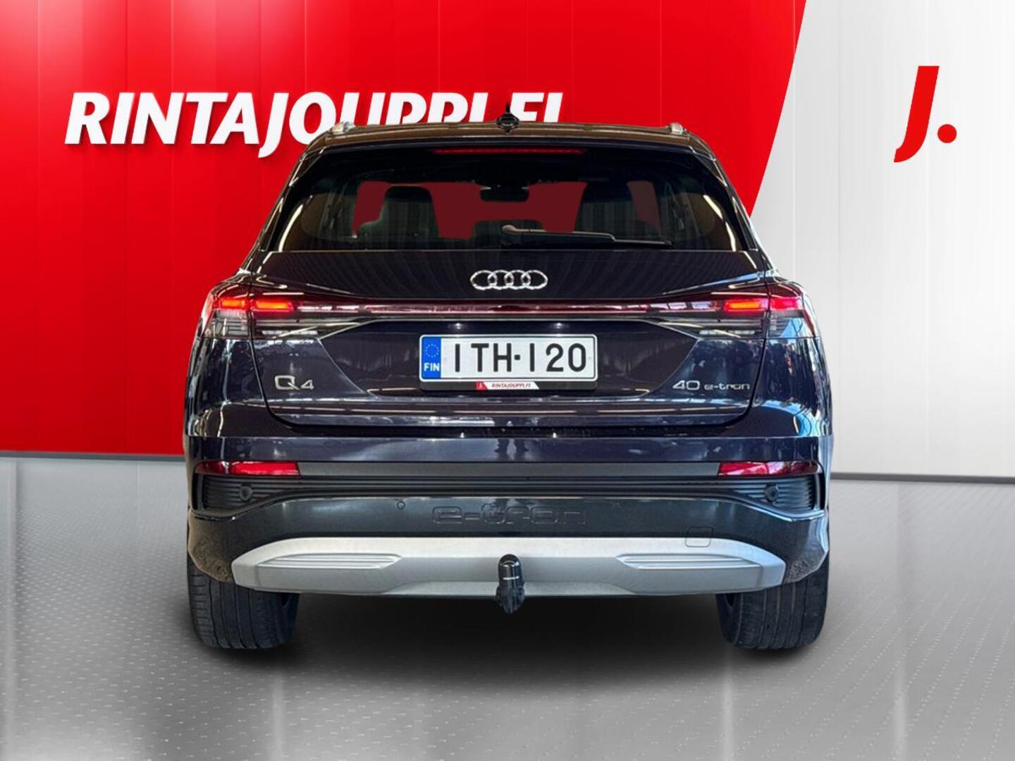 AUDI Q4 e-tron 5