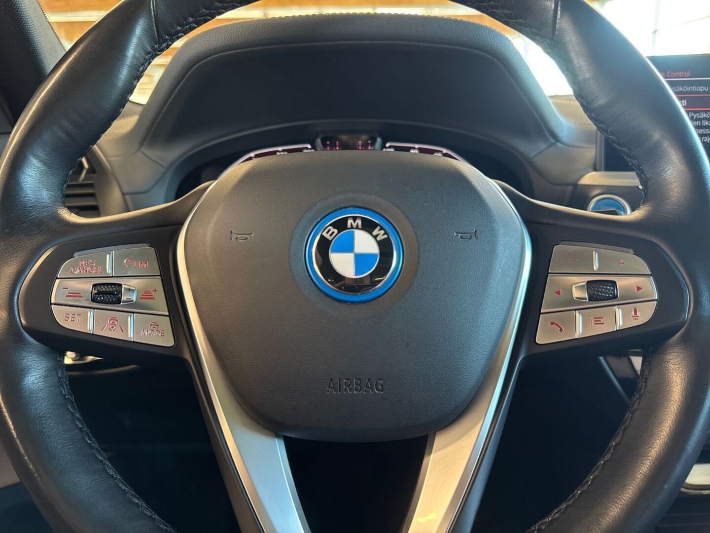 BMW iX3 15