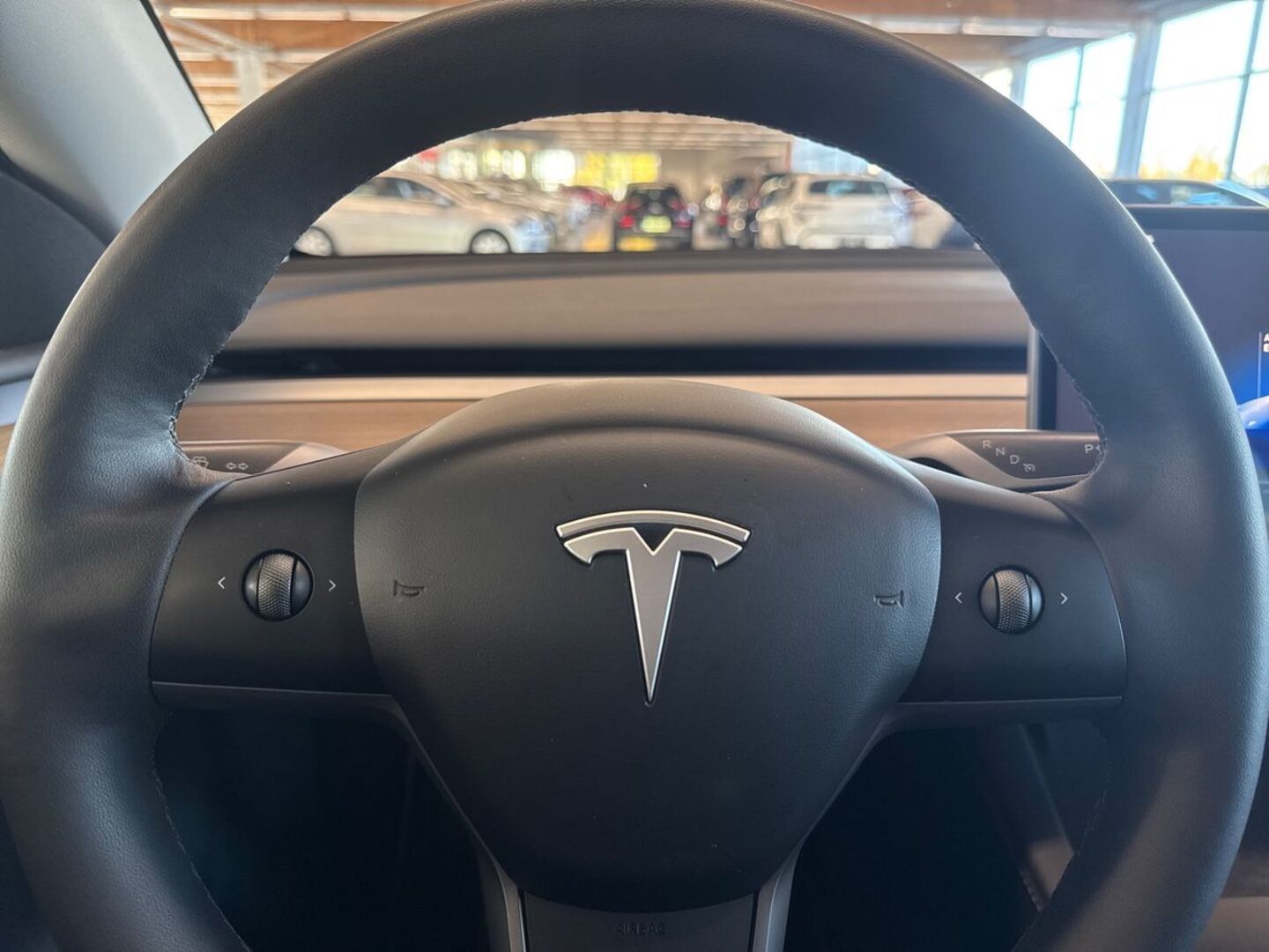 TESLA Model Y 18