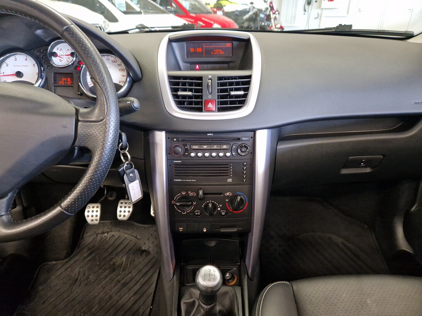 PEUGEOT 207 2008