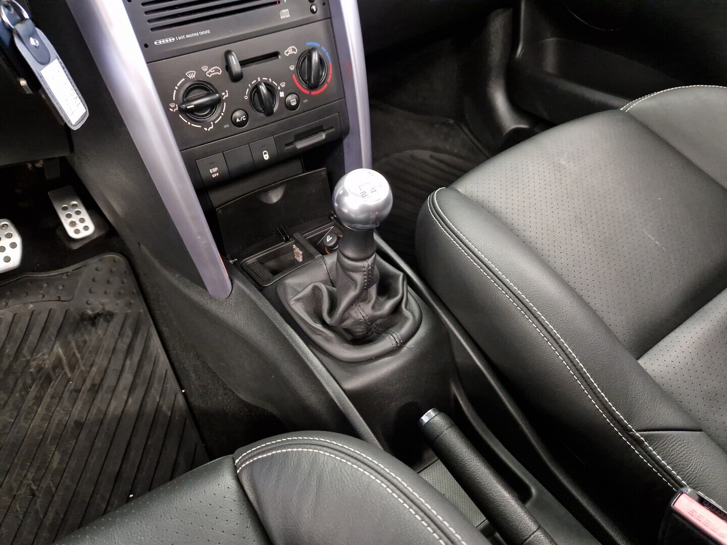 PEUGEOT 207 2008