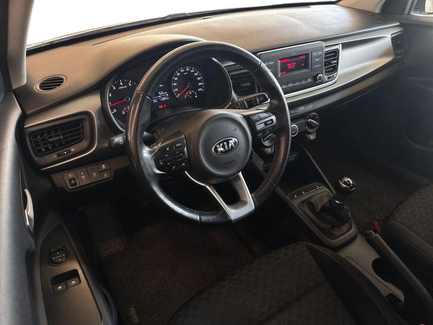 KIA Rio 2021