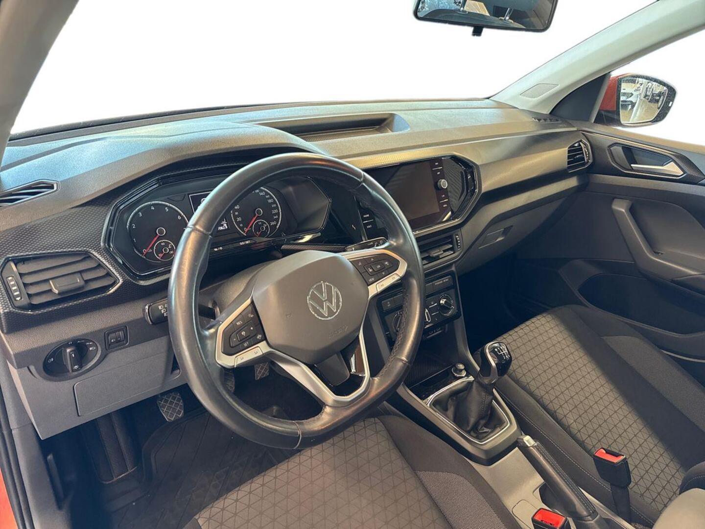 VOLKSWAGEN T-Cross 7