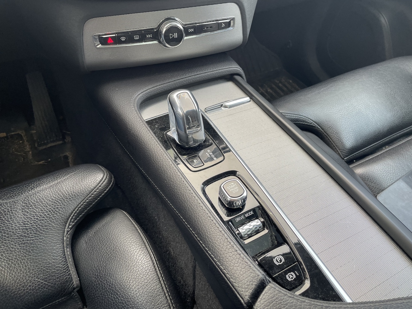 VOLVO XC90 2019