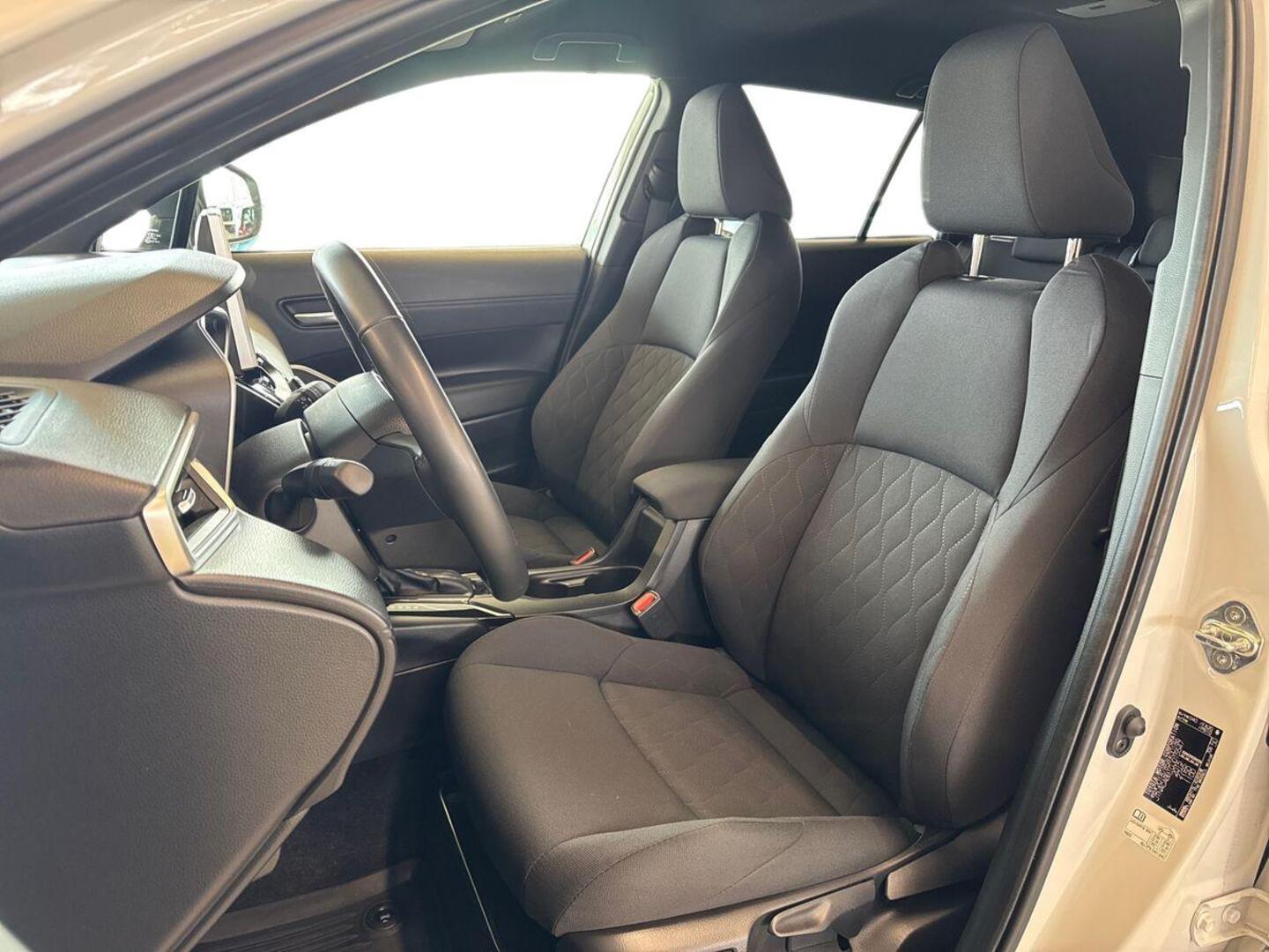 TOYOTA Corolla Cross 2024