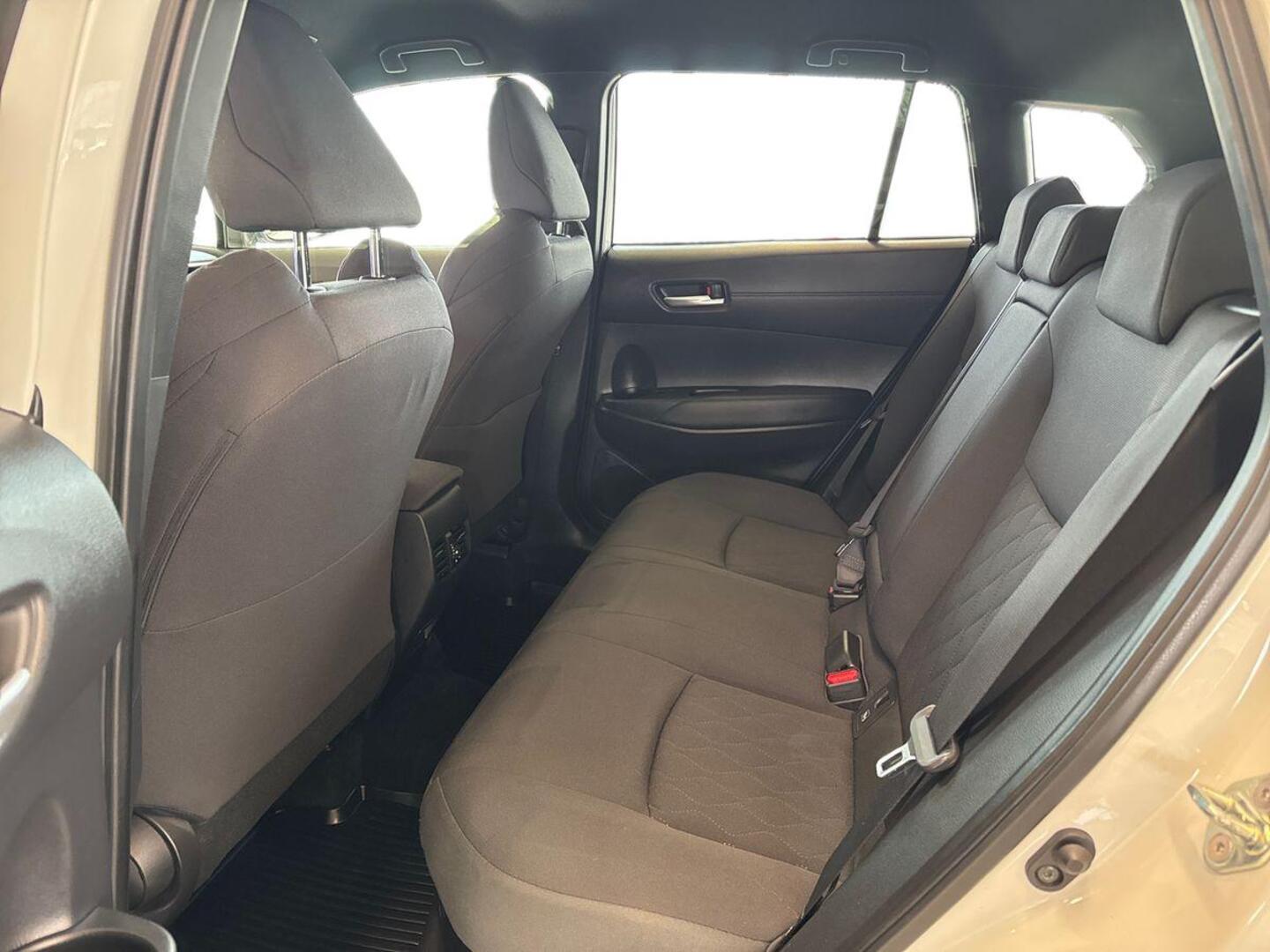 TOYOTA Corolla Cross 2024