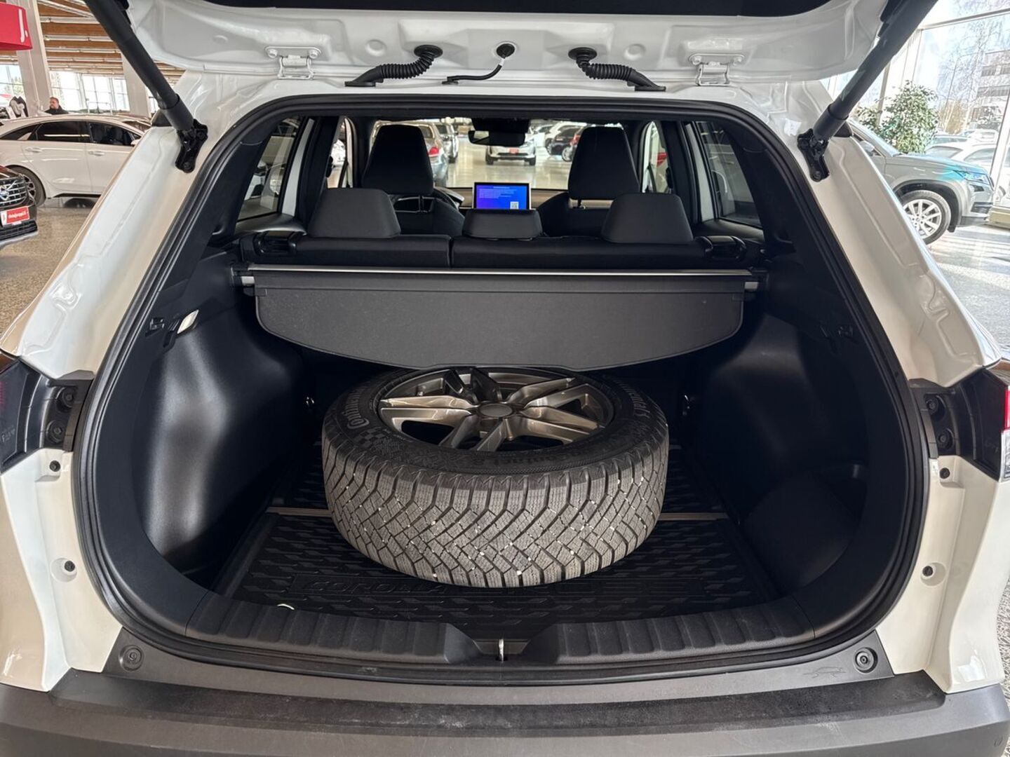 TOYOTA Corolla Cross 2024