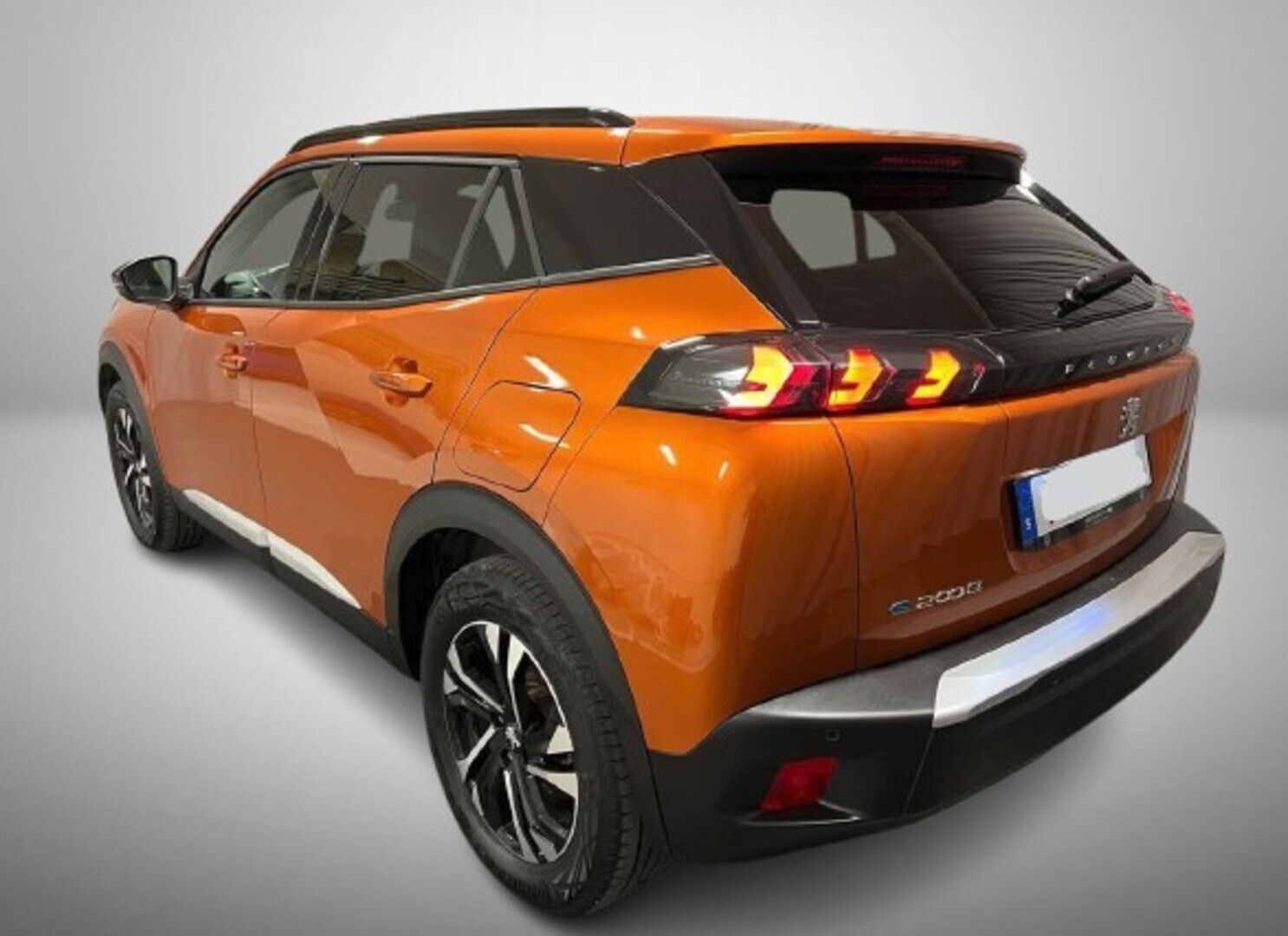 PEUGEOT e-2008 2023