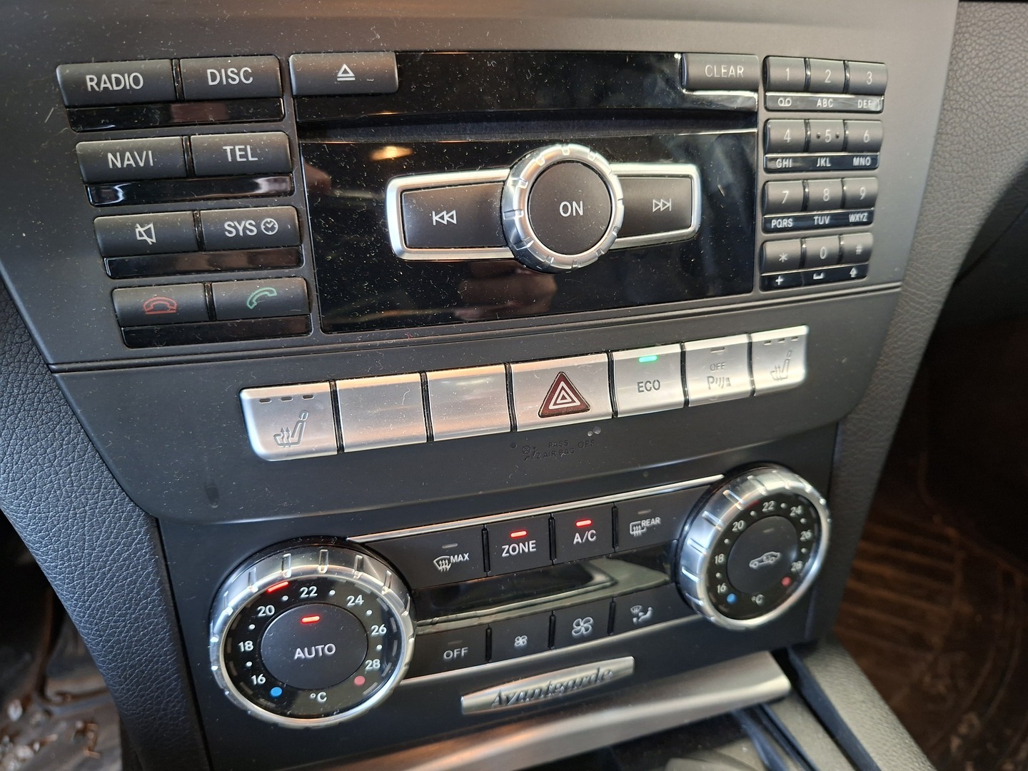 MERCEDES-BENZ C 2011