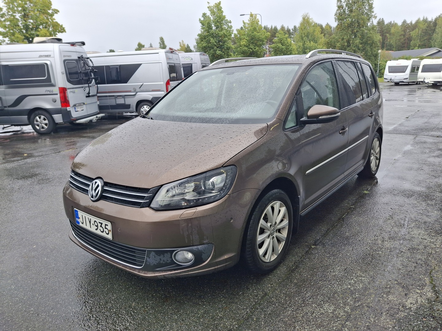 VOLKSWAGEN Touran 2013
