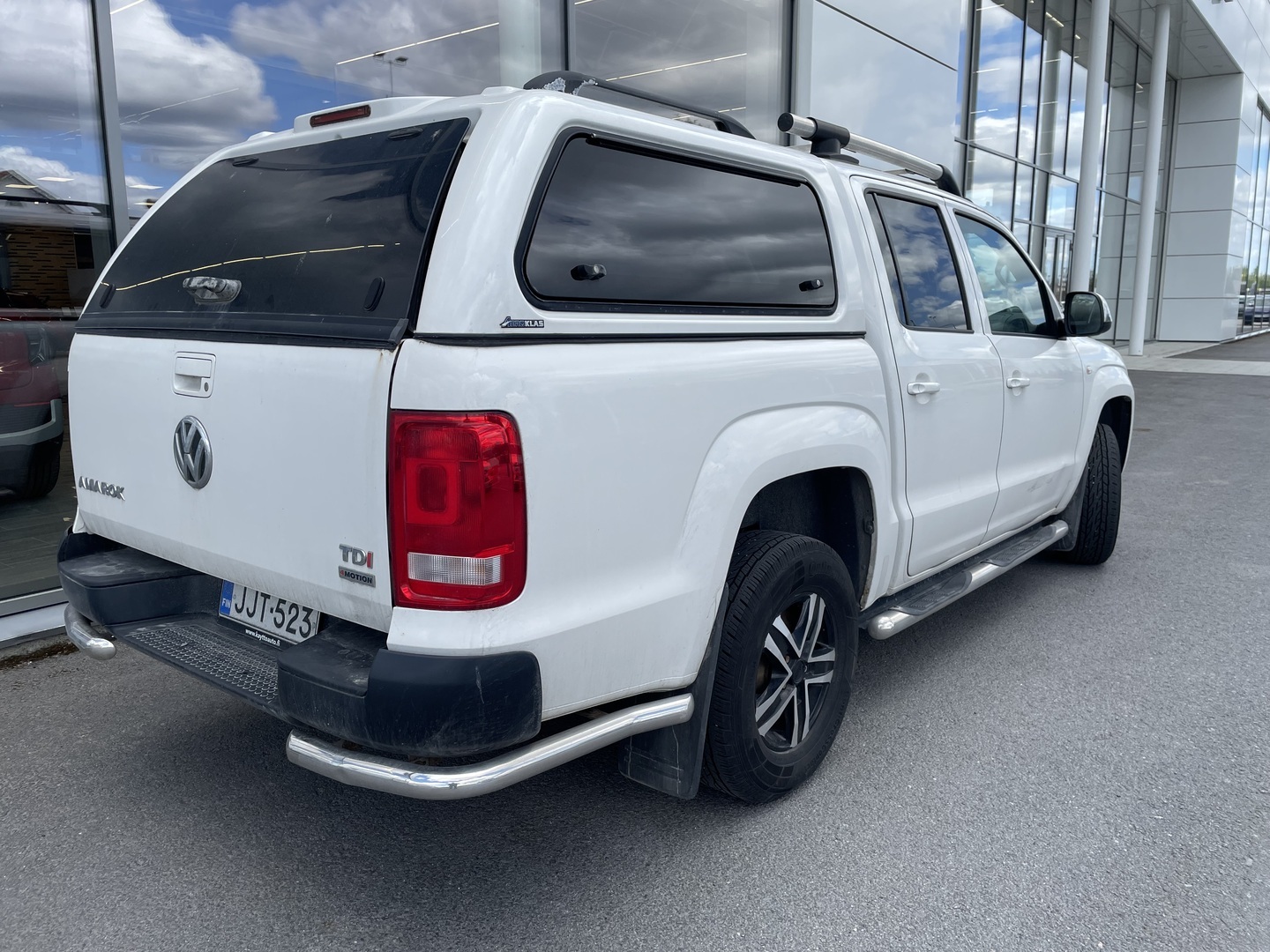 VOLKSWAGEN Amarok 2015