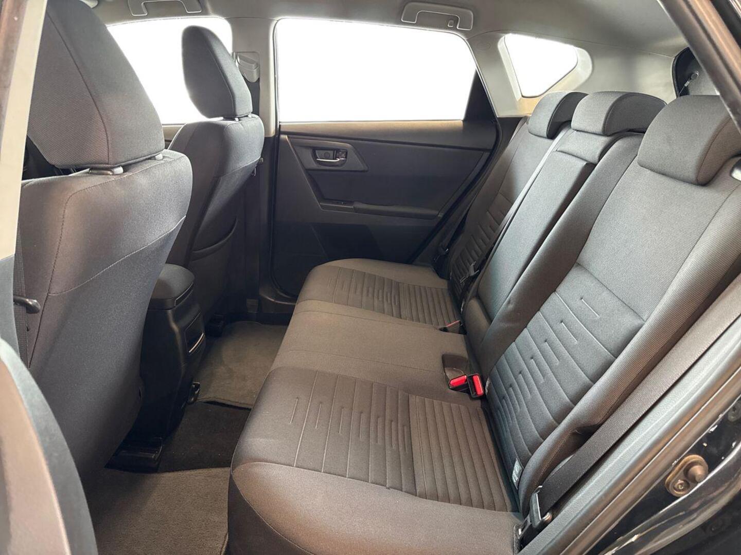 TOYOTA Auris 2017
