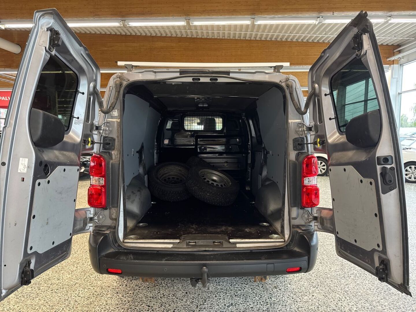 TOYOTA Proace 9