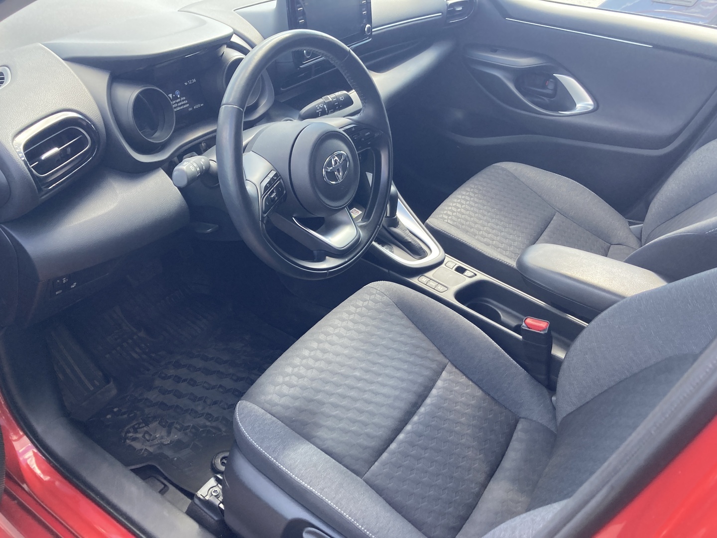 TOYOTA Yaris 2022