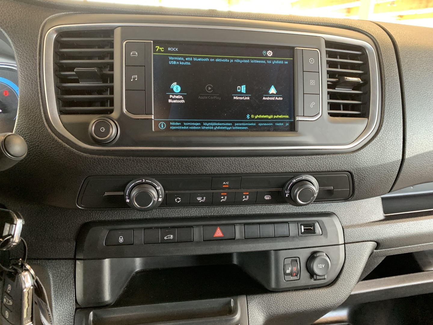 PEUGEOT e-Expert 2025