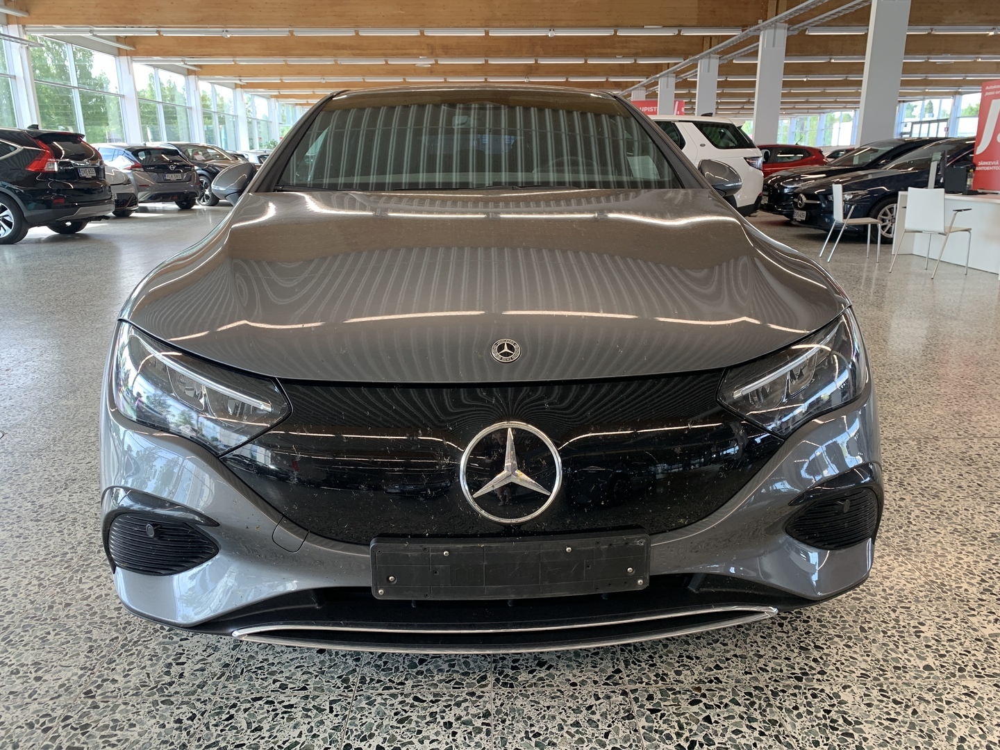 MERCEDES-BENZ EQE 2024