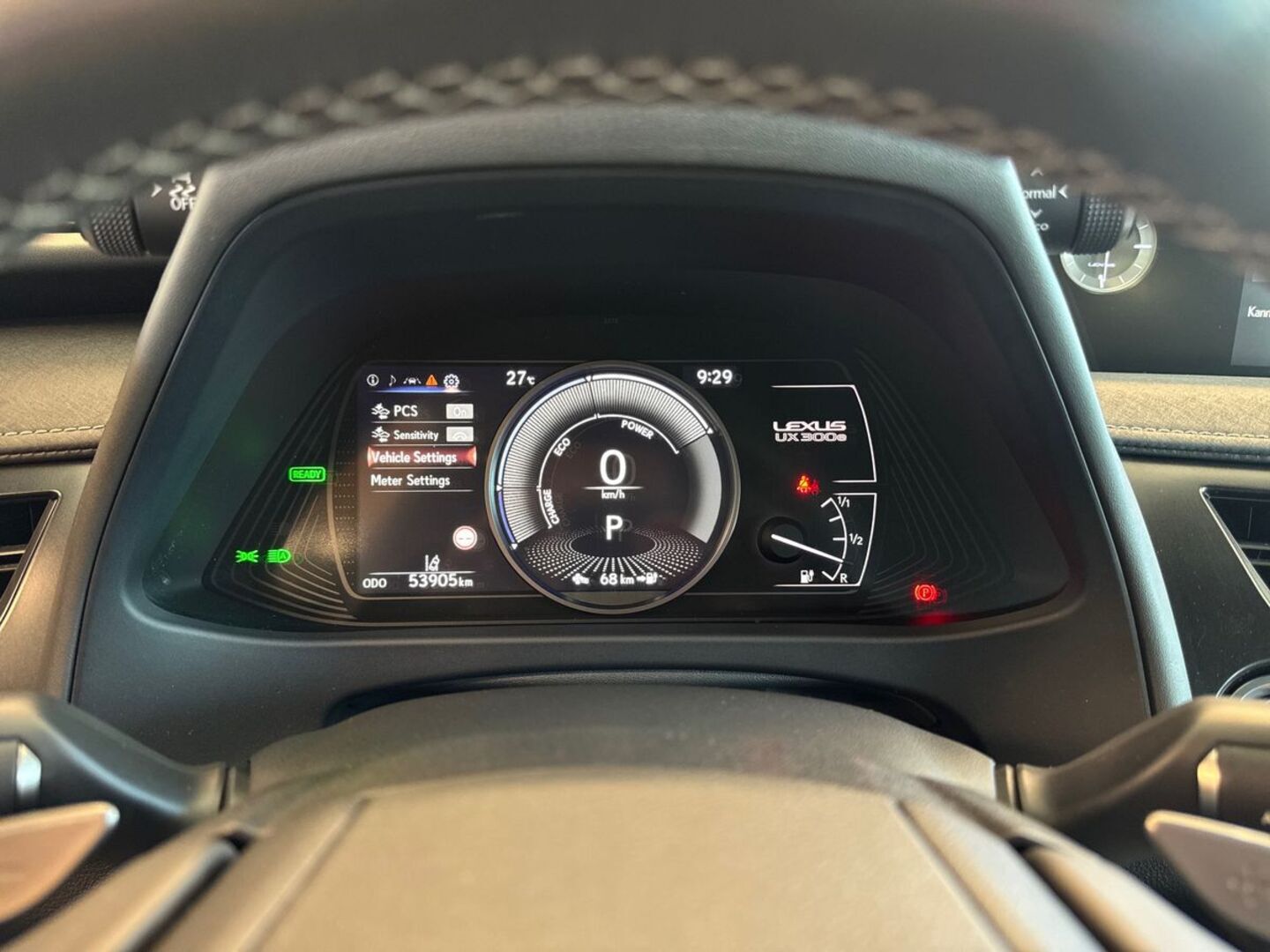 LEXUS UX 2021