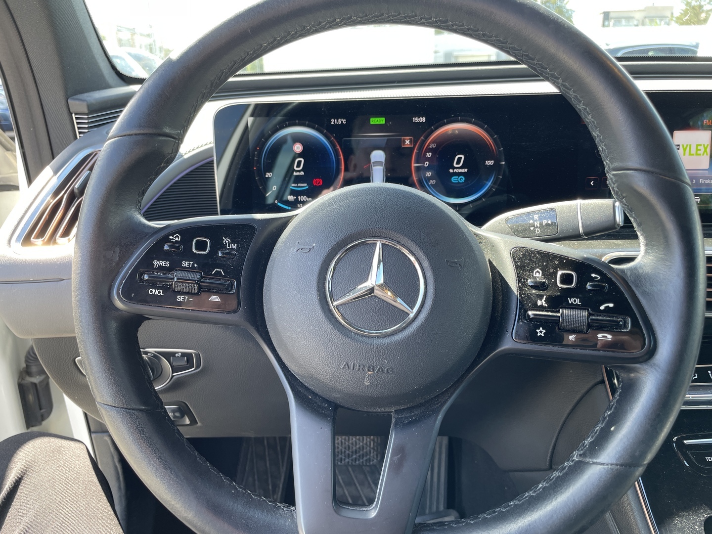 MERCEDES-BENZ EQC 2021