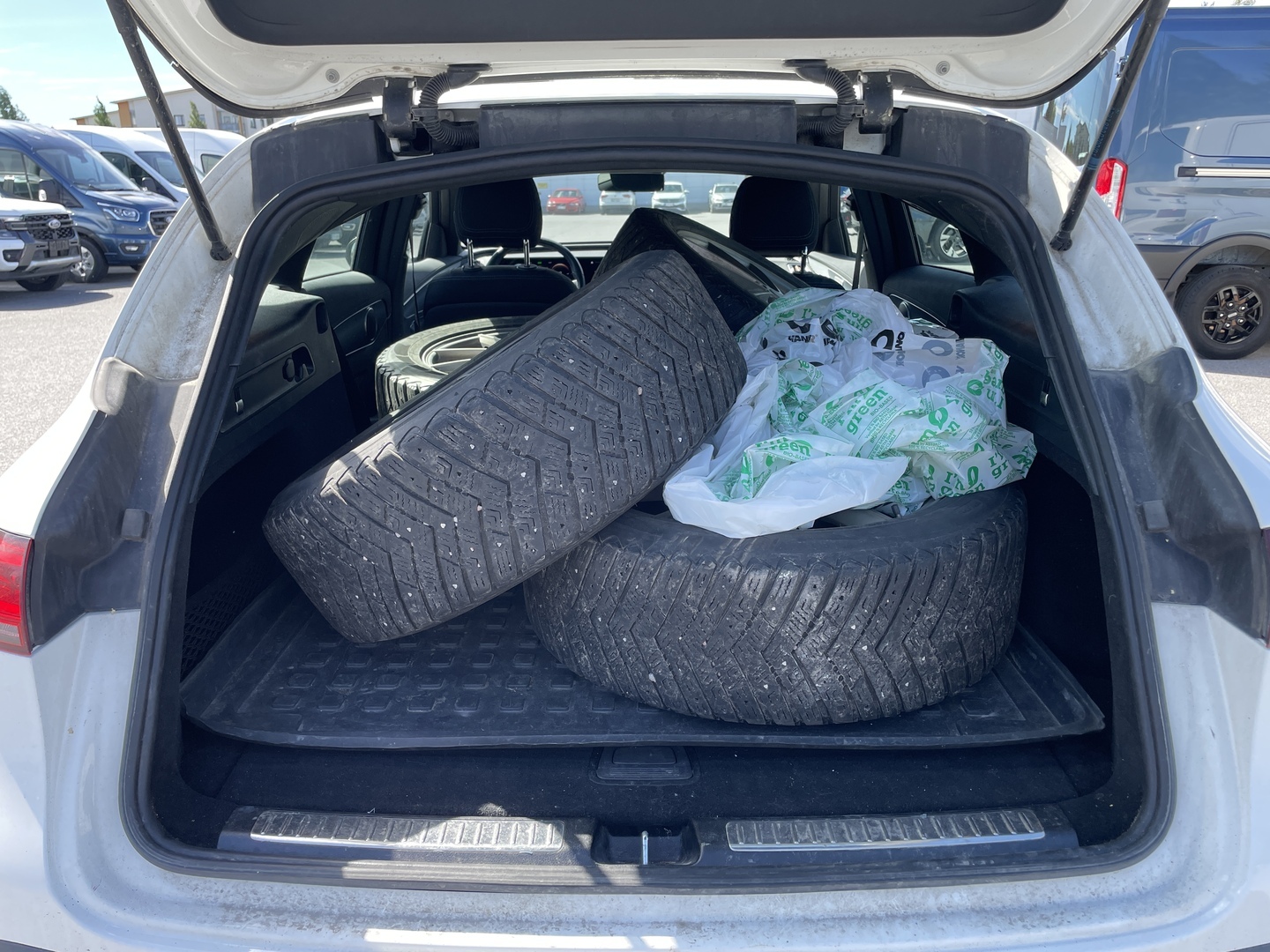 MERCEDES-BENZ EQC 2021