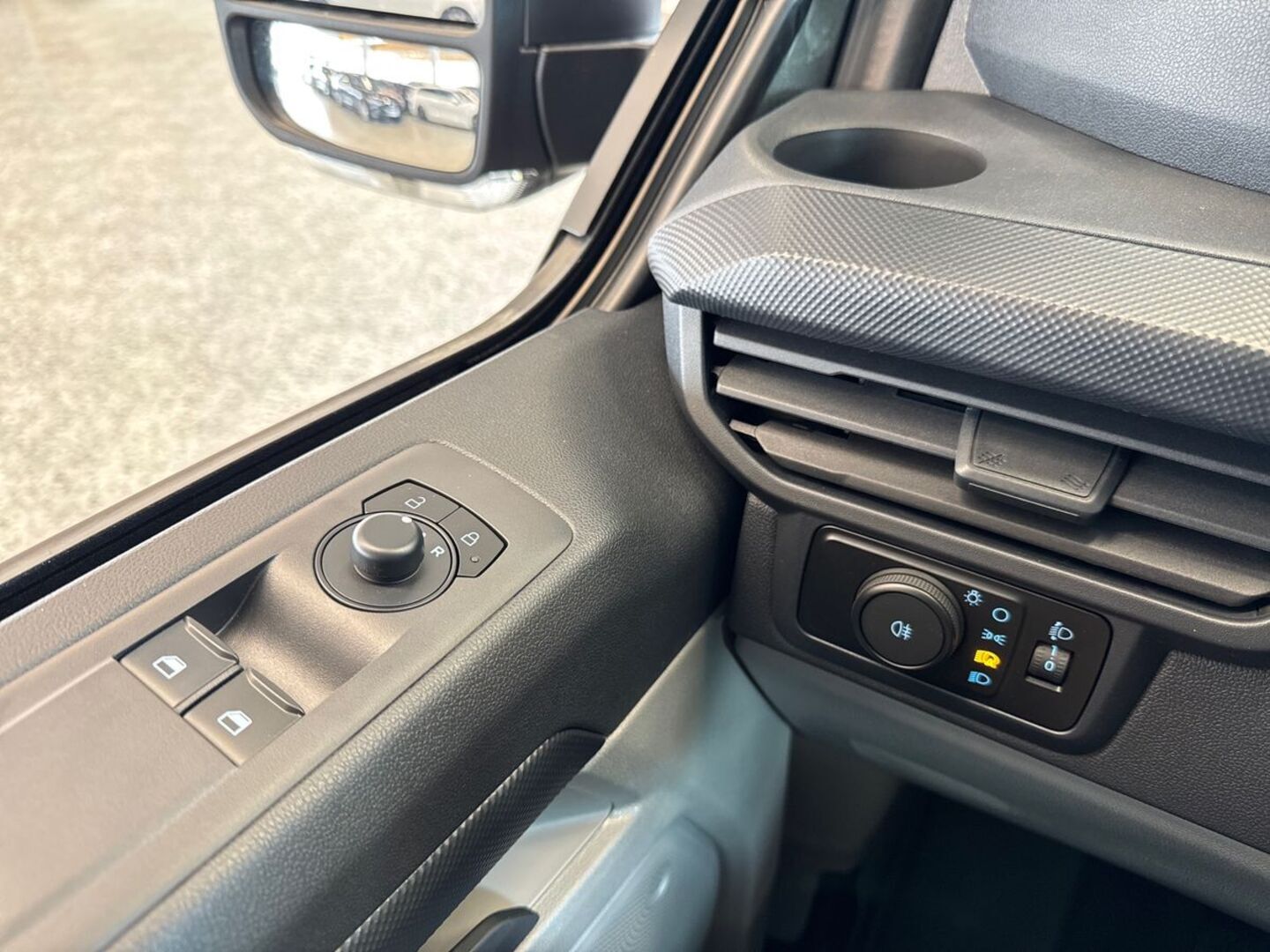FORD Transit Custom 11