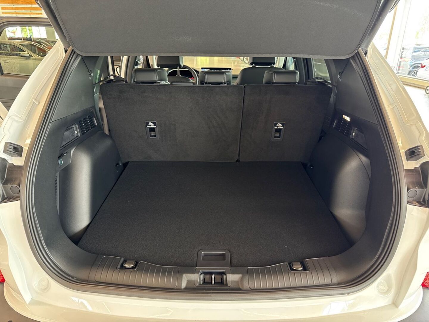 FORD Kuga 9