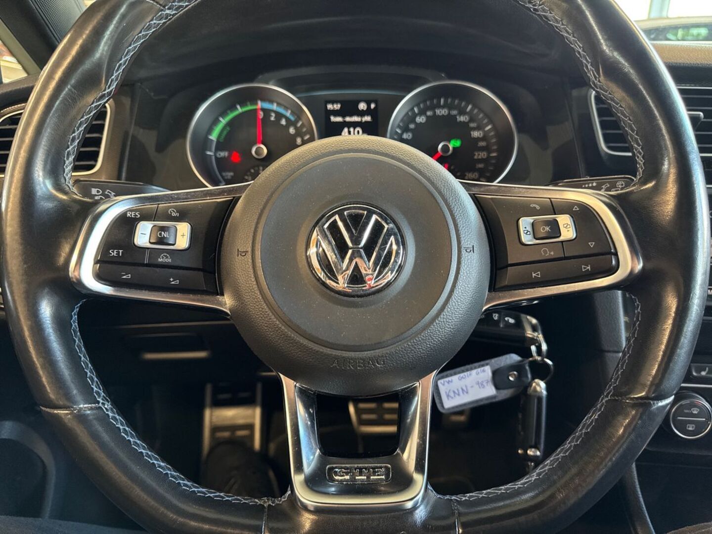 VOLKSWAGEN Golf 12