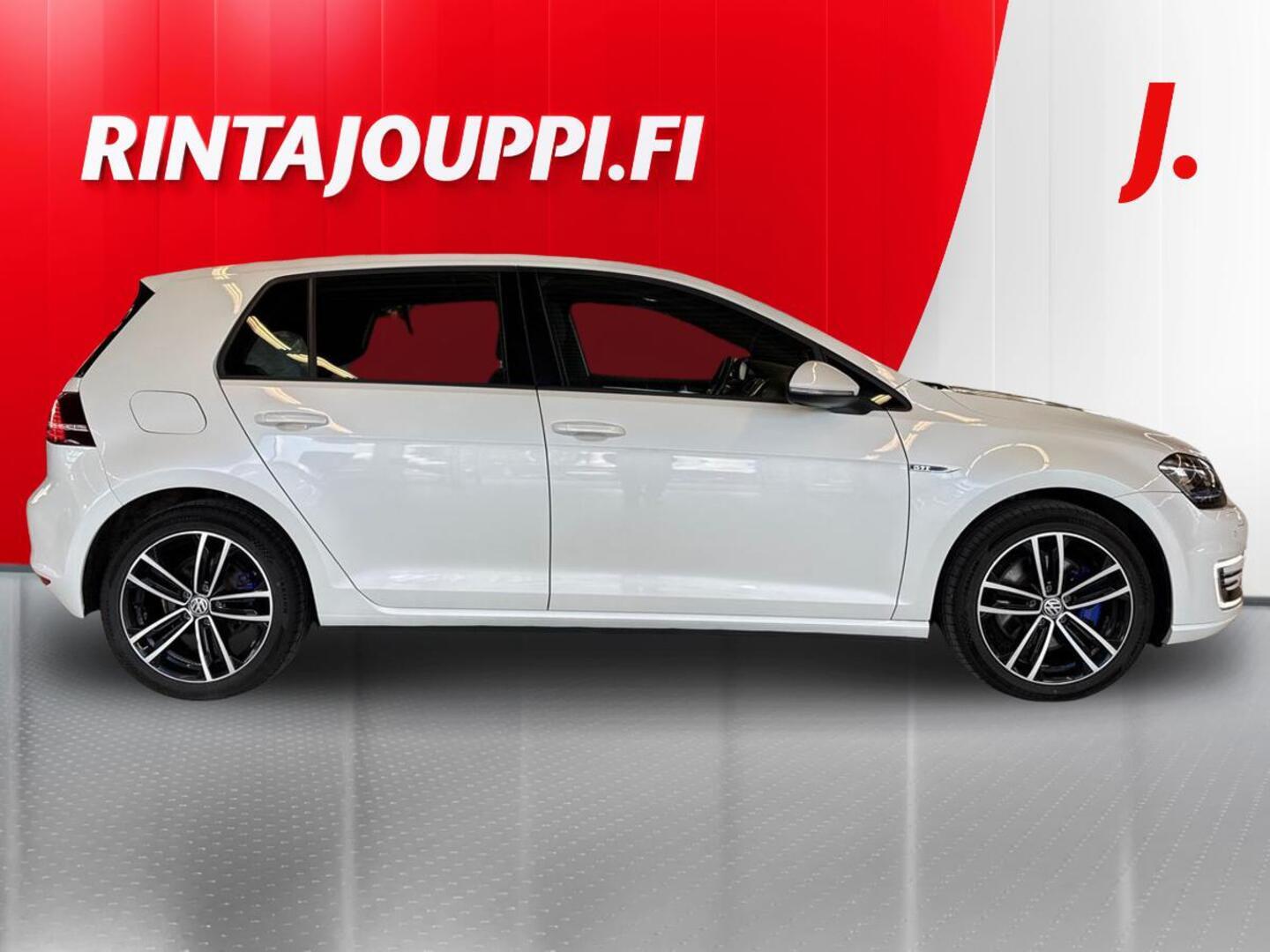 VOLKSWAGEN Golf 5