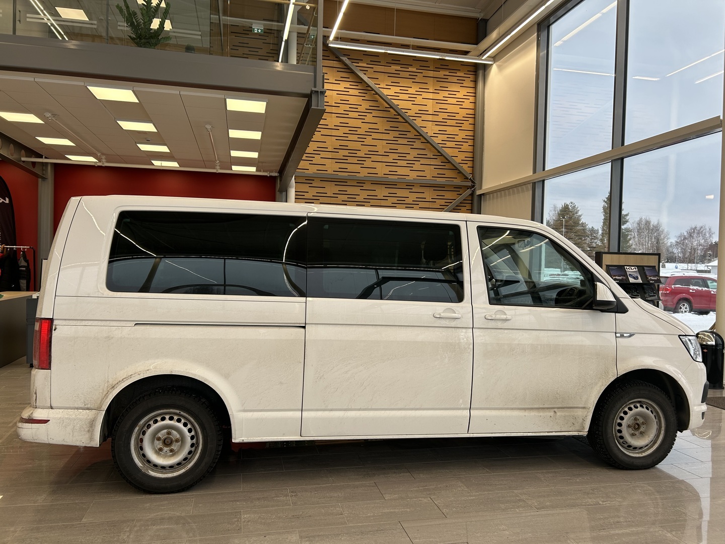 VOLKSWAGEN Caravelle 2016