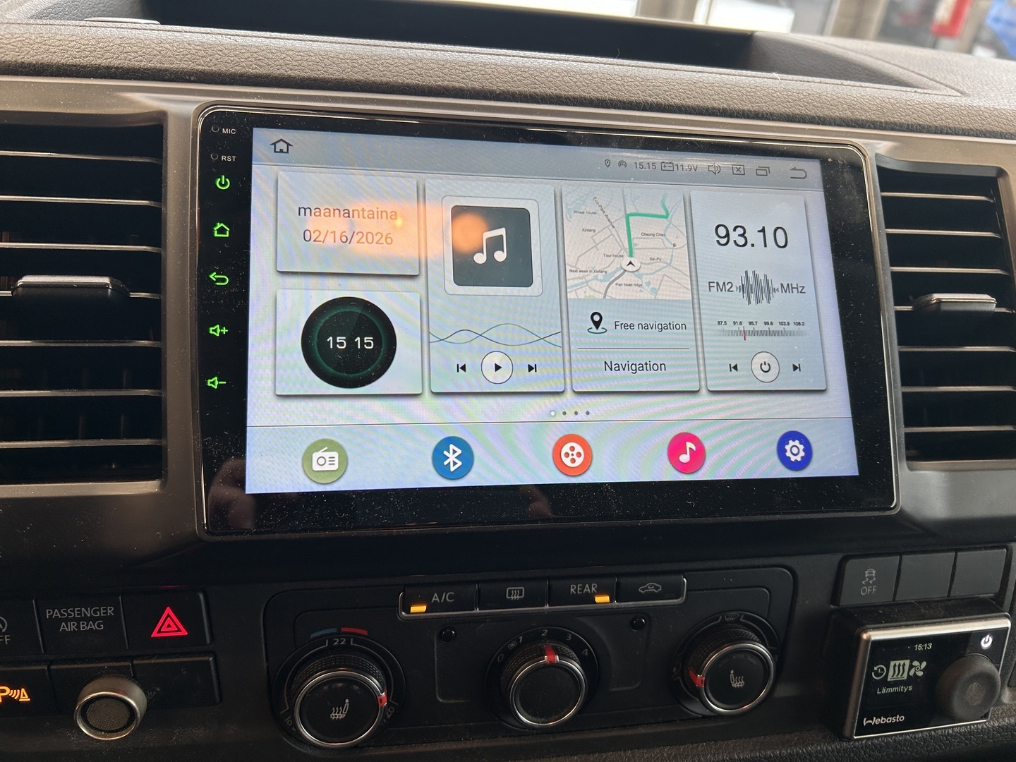 VOLKSWAGEN Caravelle 2016