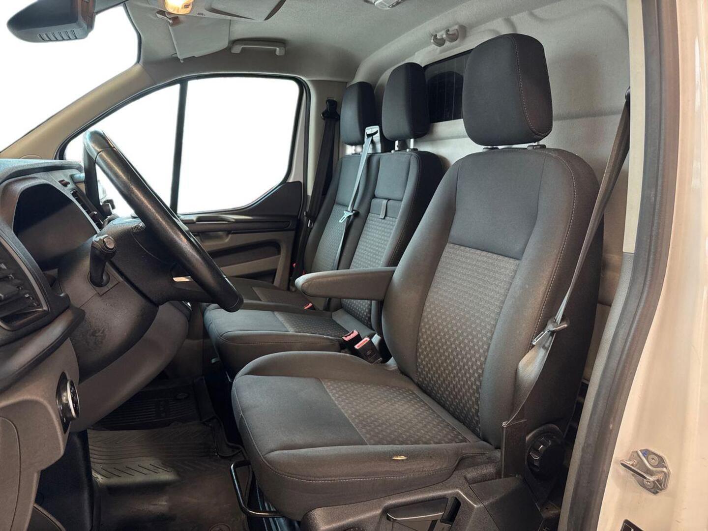 FORD Transit Custom 11
