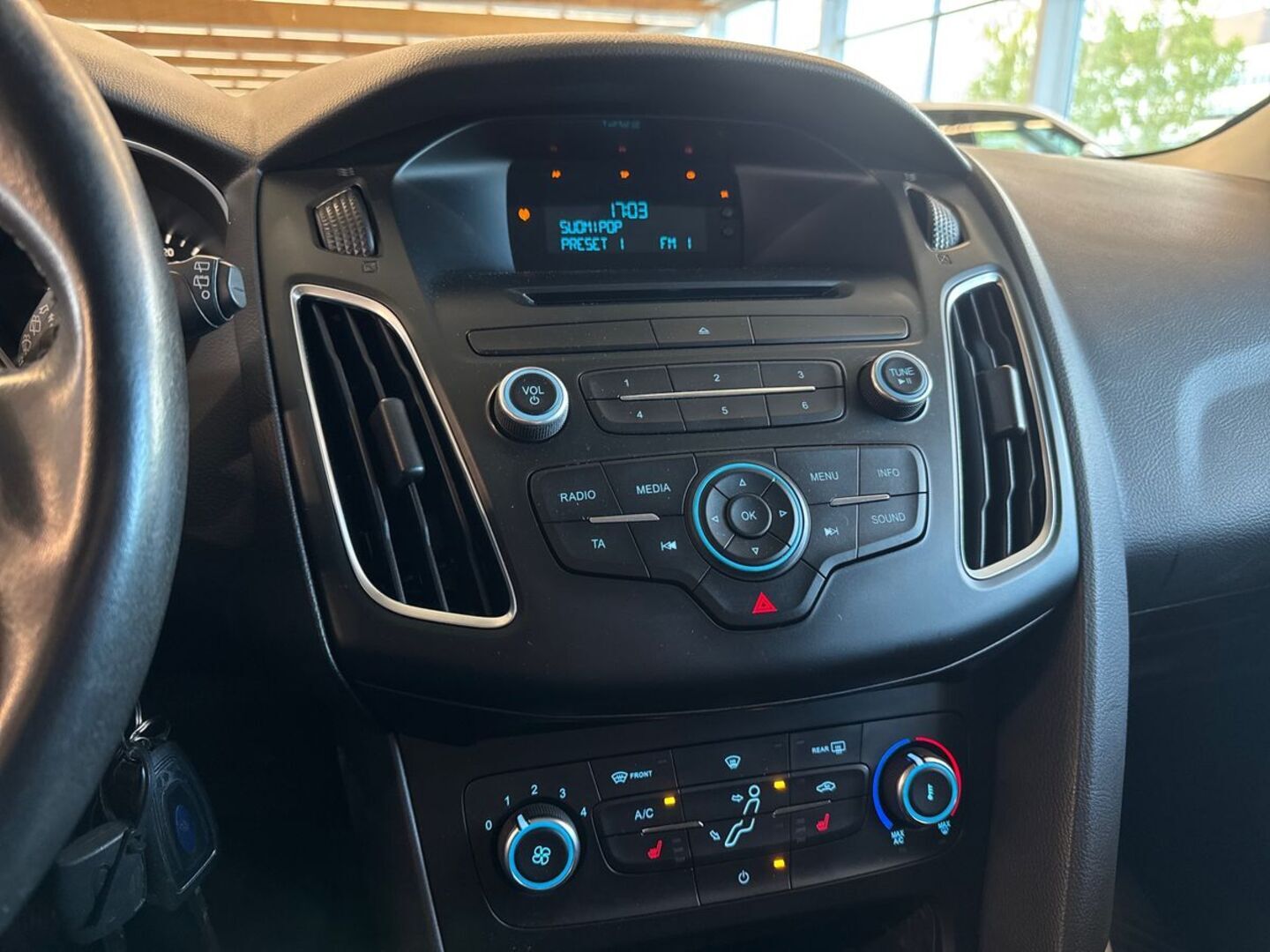 FORD Focus 18